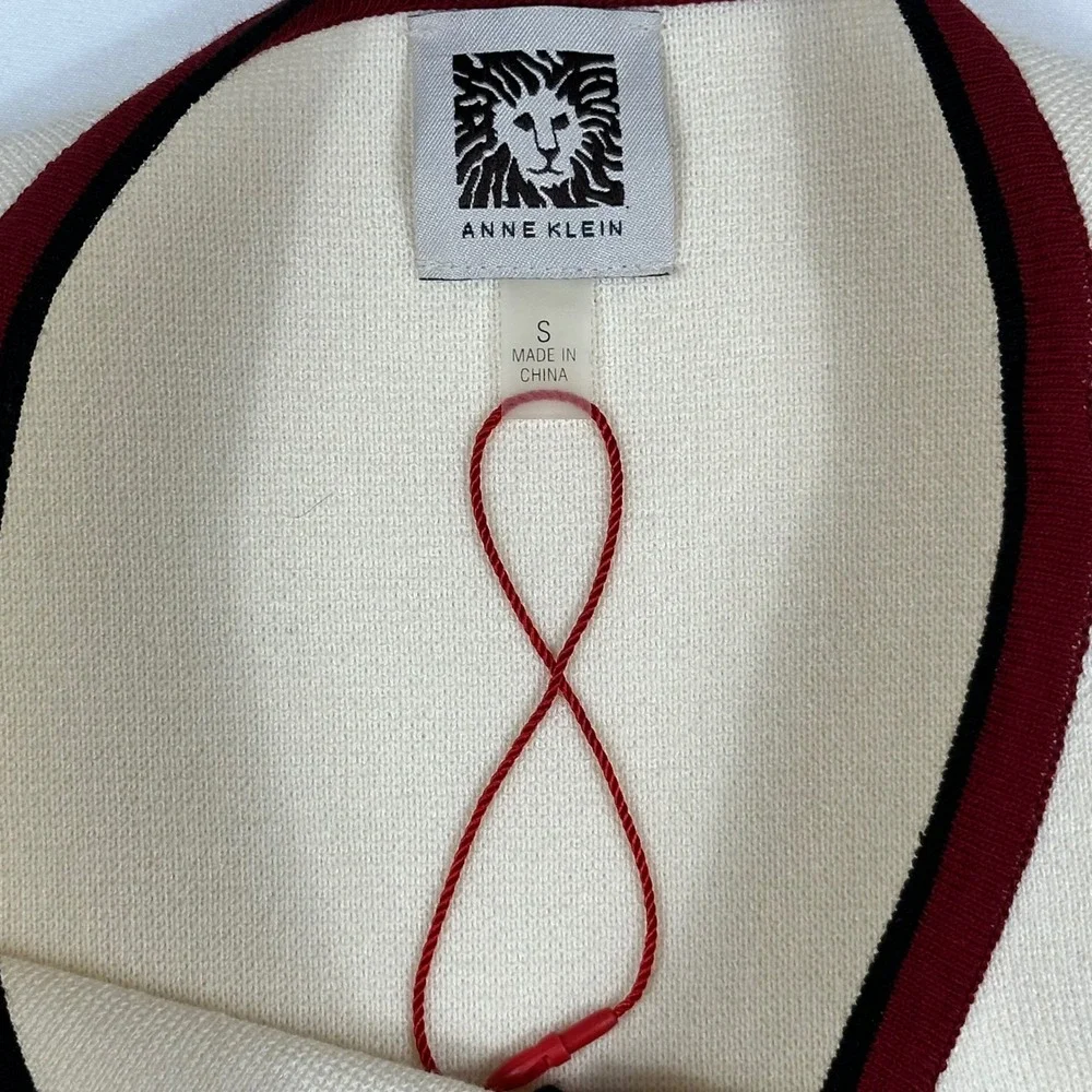 Anne Klein Cream Knit‎ Cardigan Burgundy Trim Gold Lion Button Lady Jacket Small